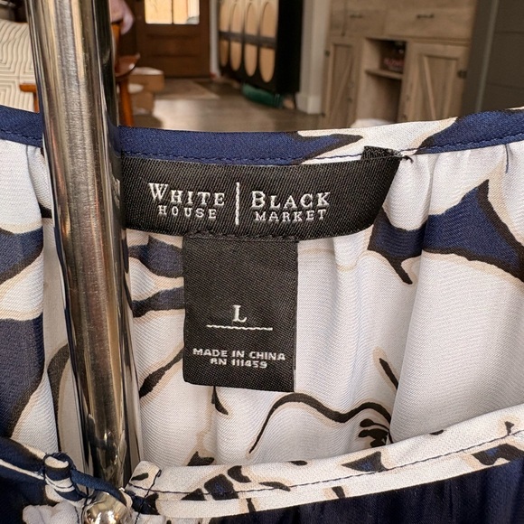 White House Black Market Navy and White Floral Blouse - Picture 2 of 5